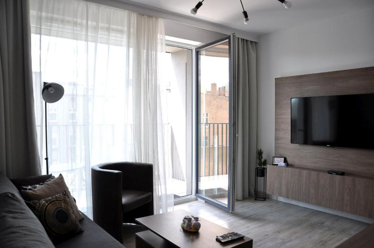 Q Apart Grand - Klimatyzowane 3 Pokojowe Apartamenty Przy Manufakturze Z Garazem Gratis, Fv Lodz (Lodz) Luaran gambar