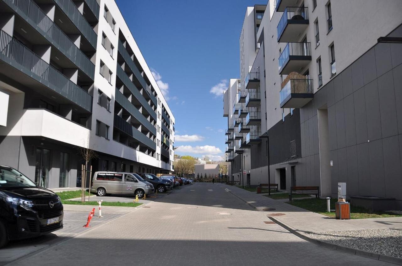 Q Apart Grand - Klimatyzowane 3 Pokojowe Apartamenty Przy Manufakturze Z Garazem Gratis, Fv Lodz (Lodz) Luaran gambar