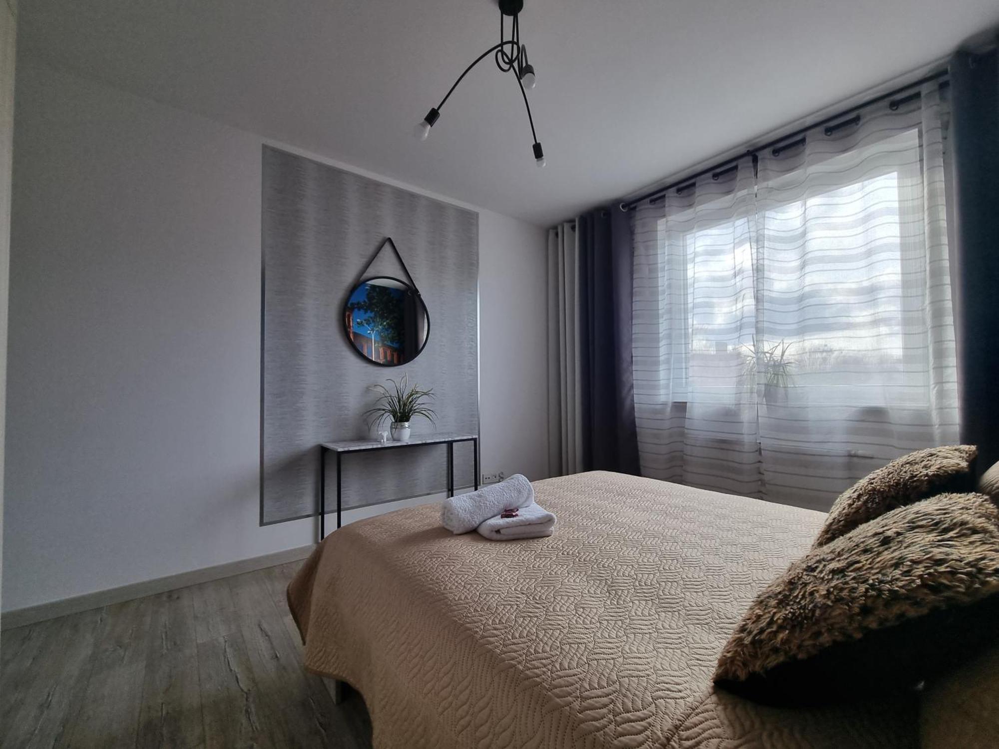Q Apart Grand - Klimatyzowane 3 Pokojowe Apartamenty Przy Manufakturze Z Garazem Gratis, Fv Lodz (Lodz) Luaran gambar
